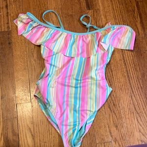 Girls swimsuit
